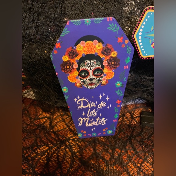 NWT Wooden/Paper Day of the Dead/Dia de los Muertos Decor Cross/Coffins - Picture 2 of 5